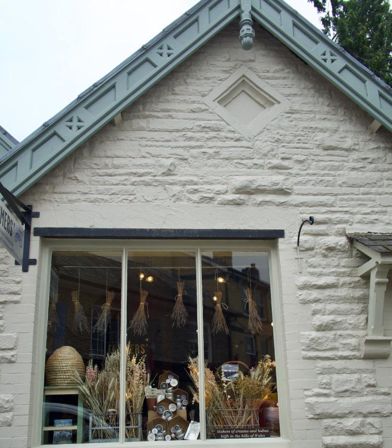 The Pavement Palace Hay-On-Wye Esterno foto